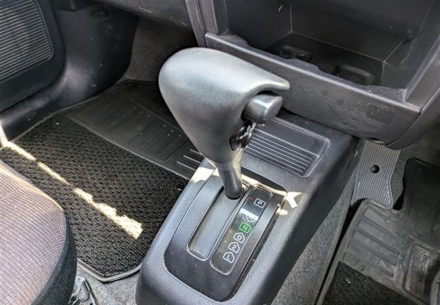 Mitsubishi Pajero Mini 2011 (6)