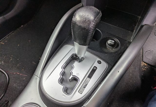 Mitsubishi Outlander 2011 (8)