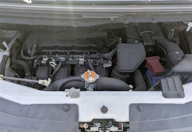 Mitsubishi Delica D:5 2011 (3)