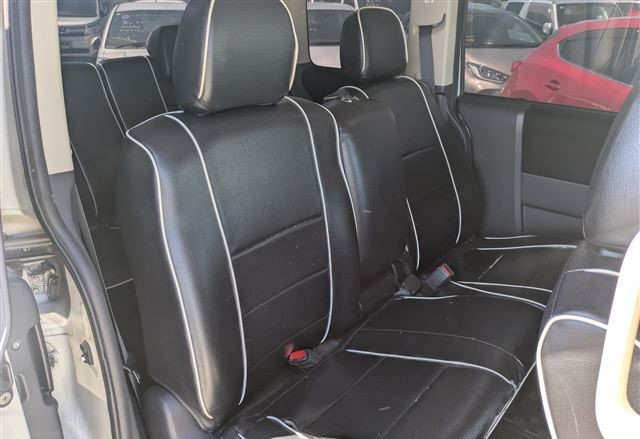 Mitsubishi Delica D:5 2011 (7)