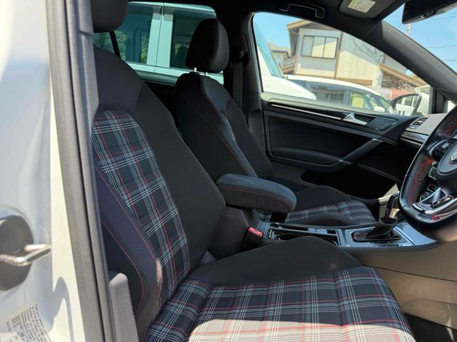 Volkswagen Golf 7 2014 (3)
