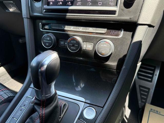 Volkswagen Golf 7 2014 (6)