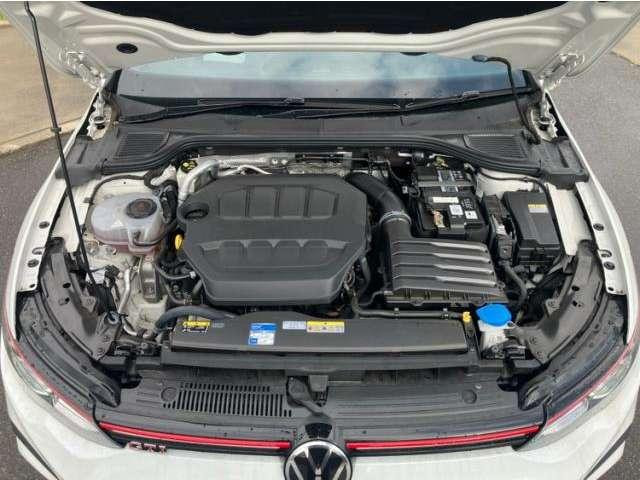Volkswagen Golf 8 2022 (4)