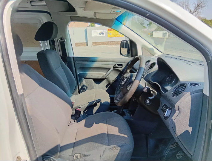 Volkswagen Caddy 2014 (5)