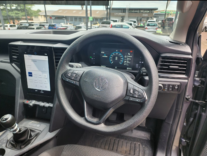 Volkswagen Amarok 2023 (7)