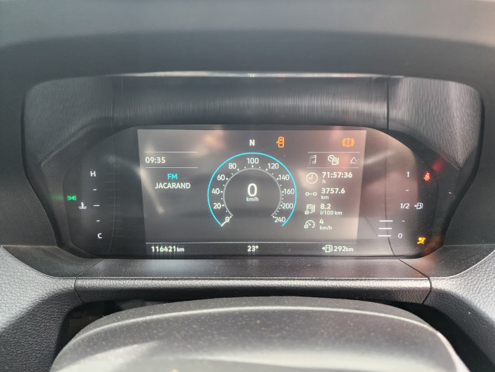 Volkswagen Amarok 2023 (8)