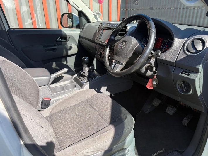 Volkswagen Amarok 2011 (6)