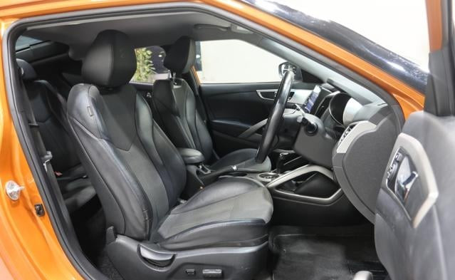 Hyundai Veloster 2016 (5)