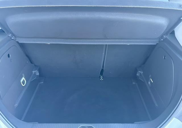 Opel Corsa 2017 (9)