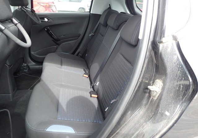 Peugeot 208 2013 (9)