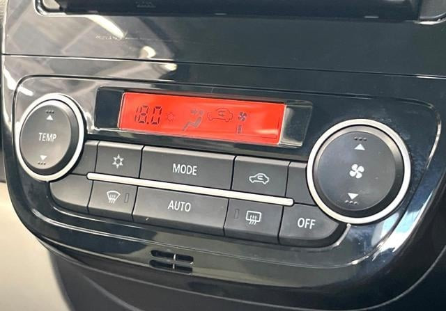 Mitsubishi Mirage 2012 (7)
