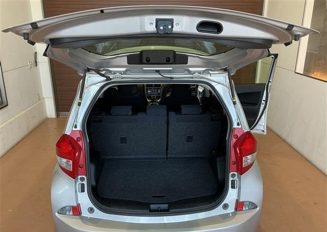 Subaru Trezia 2013 (10)