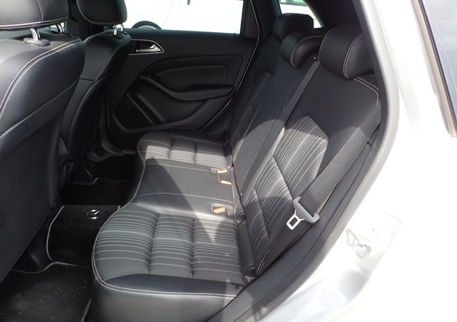 Mercedes-Benz B180 2012 (9)