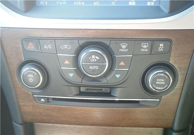 Chrysler 300C 2013 (8)