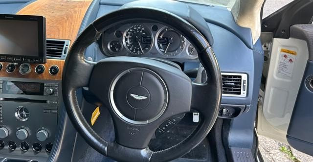 Aston Martin DB9 2007 (7)