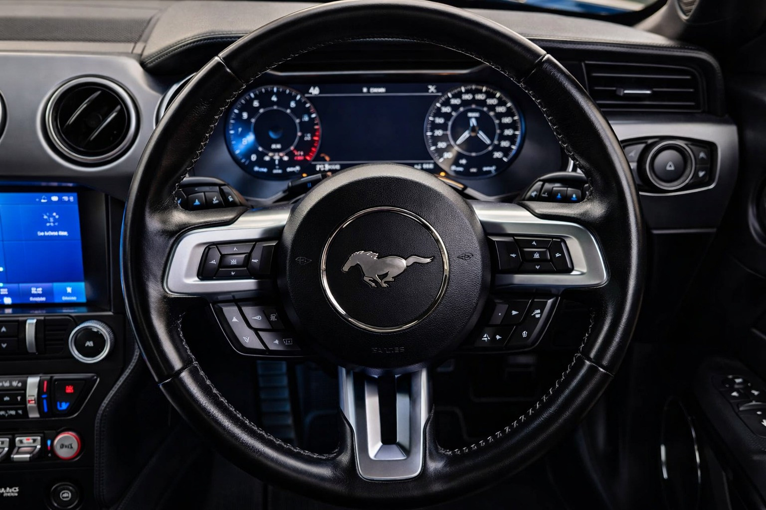 Ford Mustang 2020 (6)