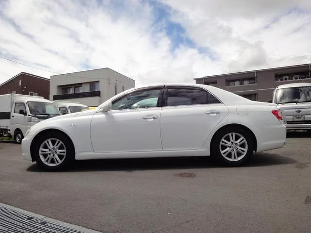 Toyota Mark X 2005 (4)