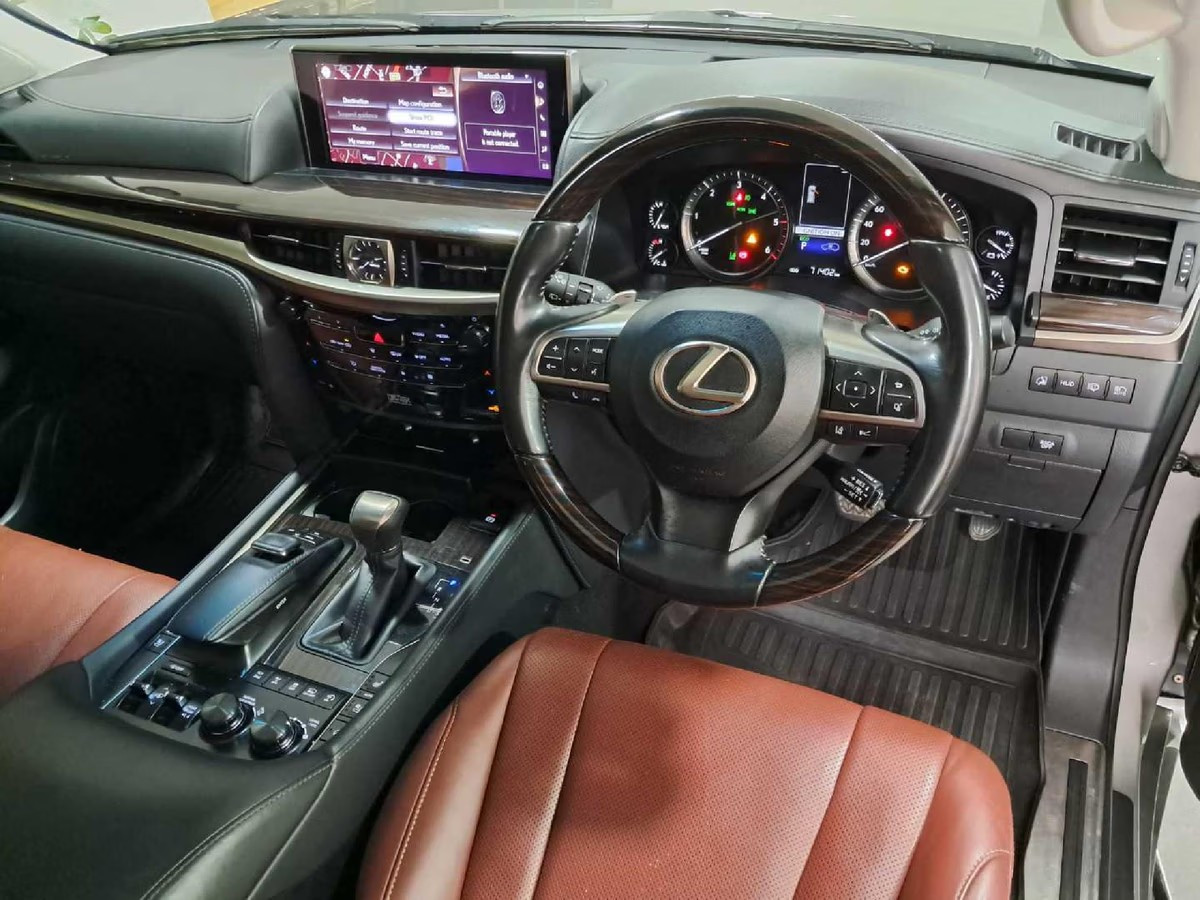 Lexus LX 450 2021 (5)