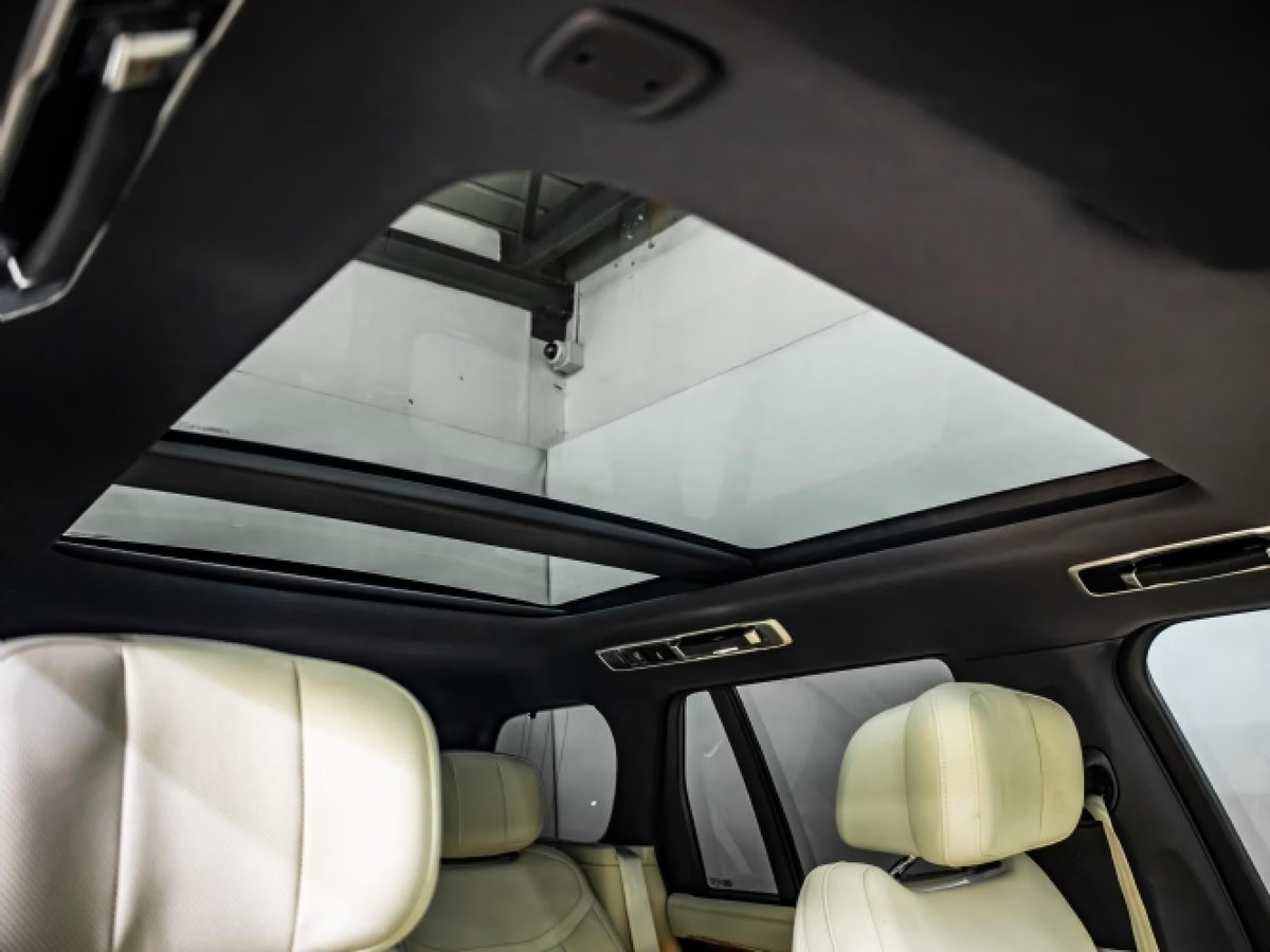 Land Rover Range Rover 2025 (8)