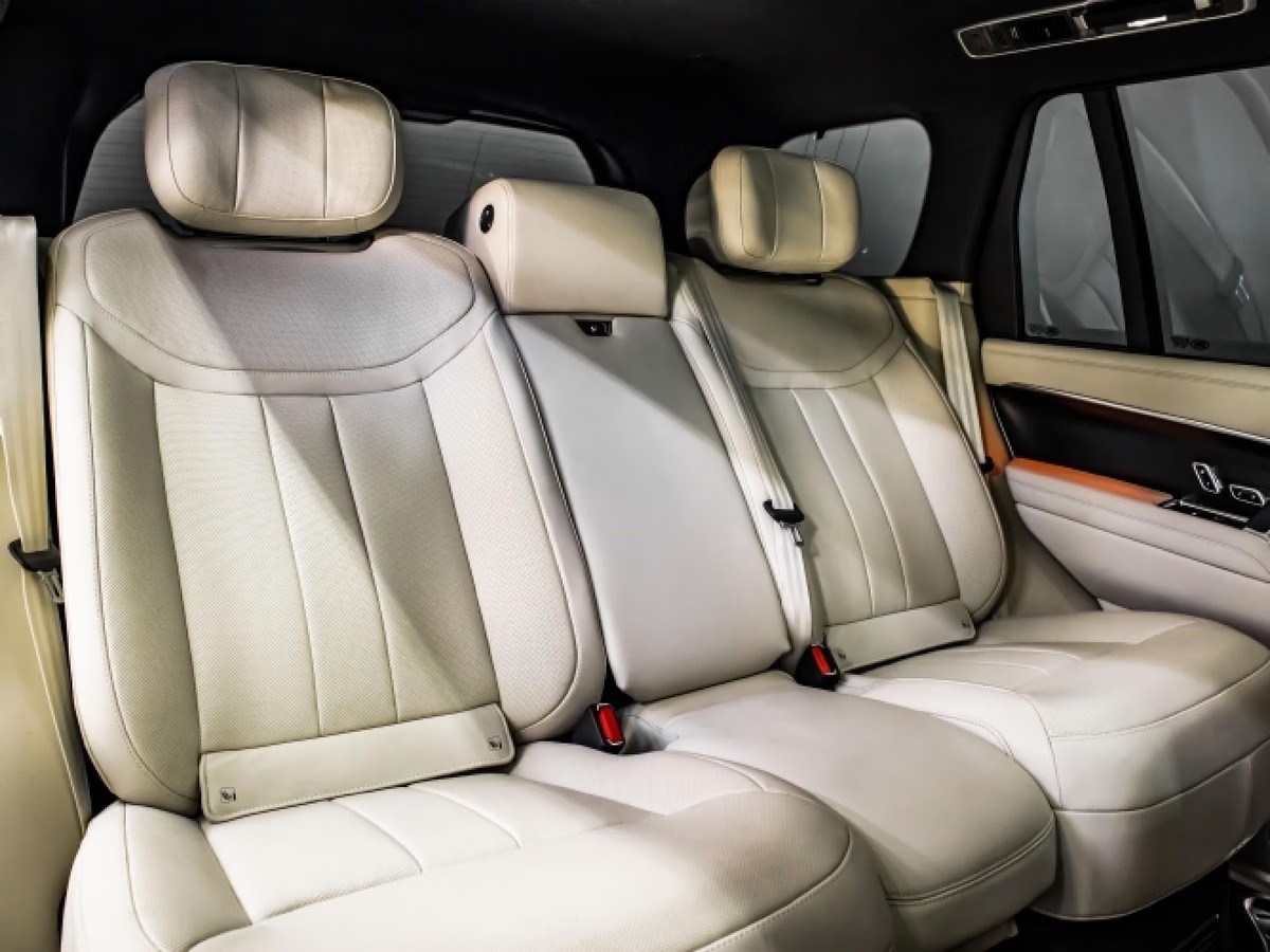 Land Rover Range Rover 2025 (6)