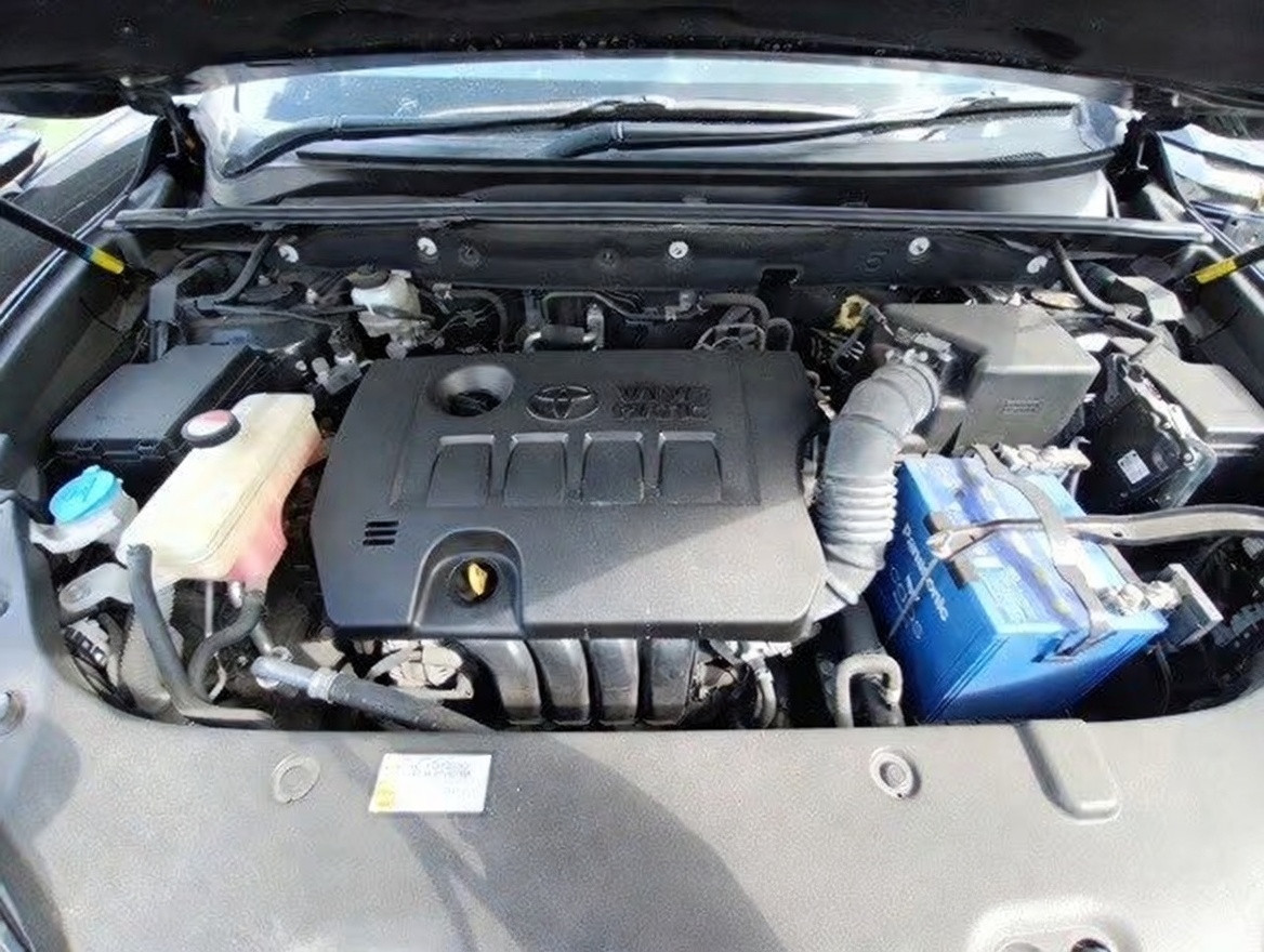 Toyota Harrier Premium 2015 (4)