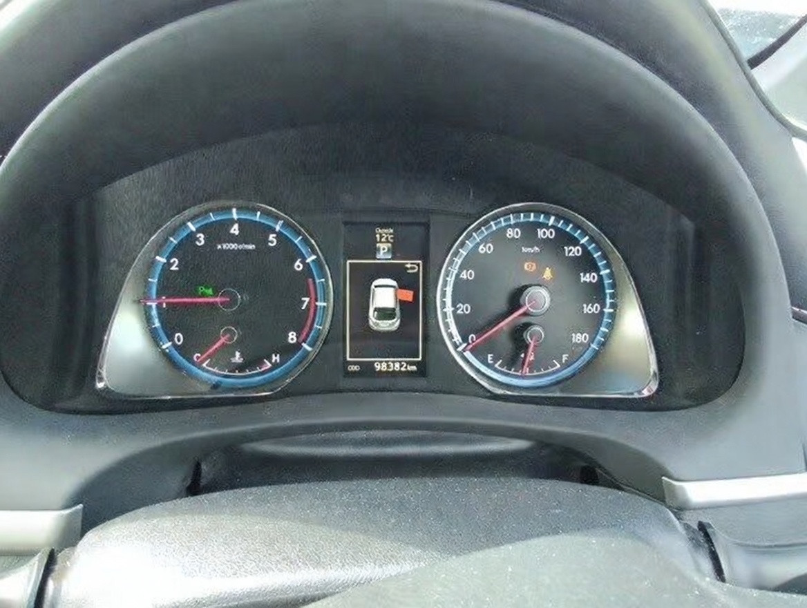 Toyota Harrier Premium 2015 (8)