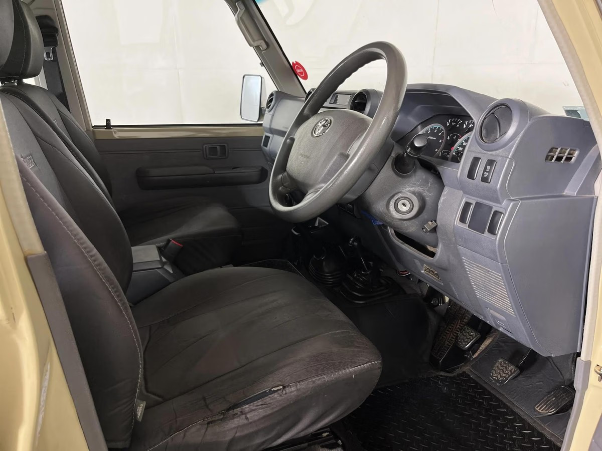 Toyota Land Cruiser 2021 (5)