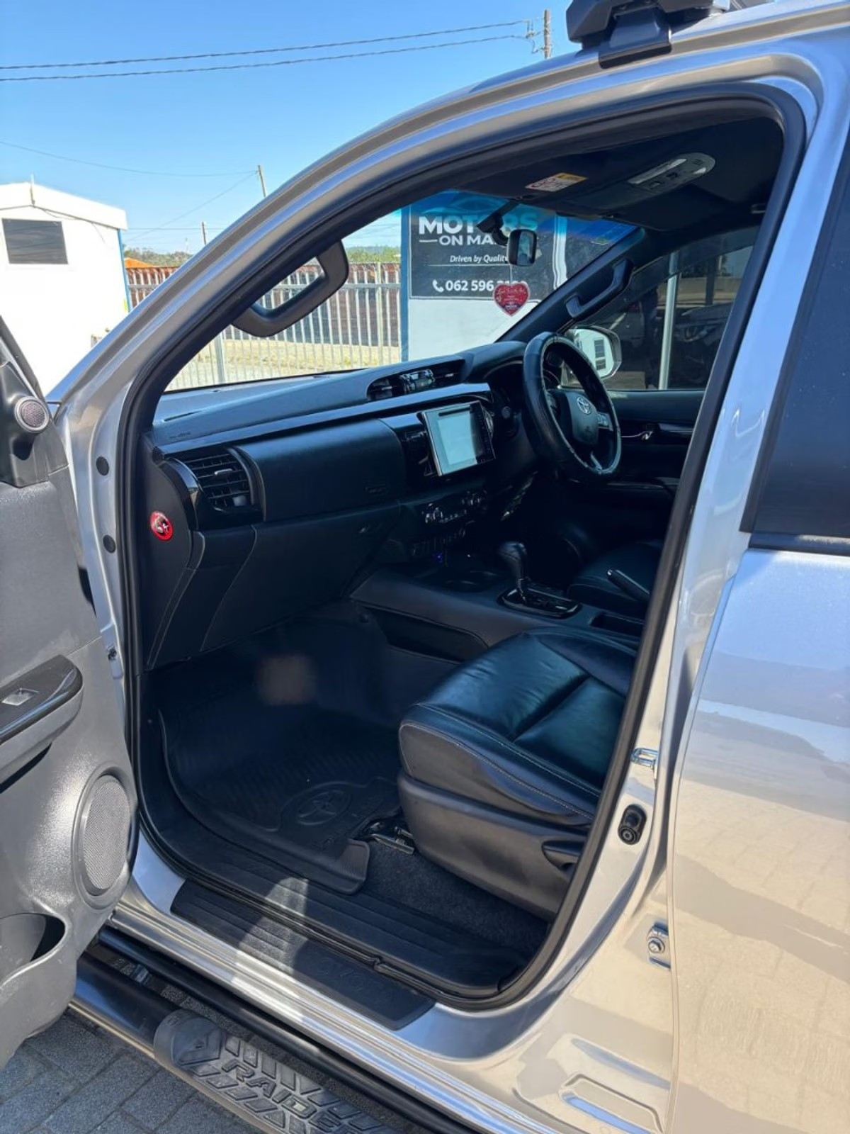 Toyota Hilux 2.8 GD-6 2018 (6)