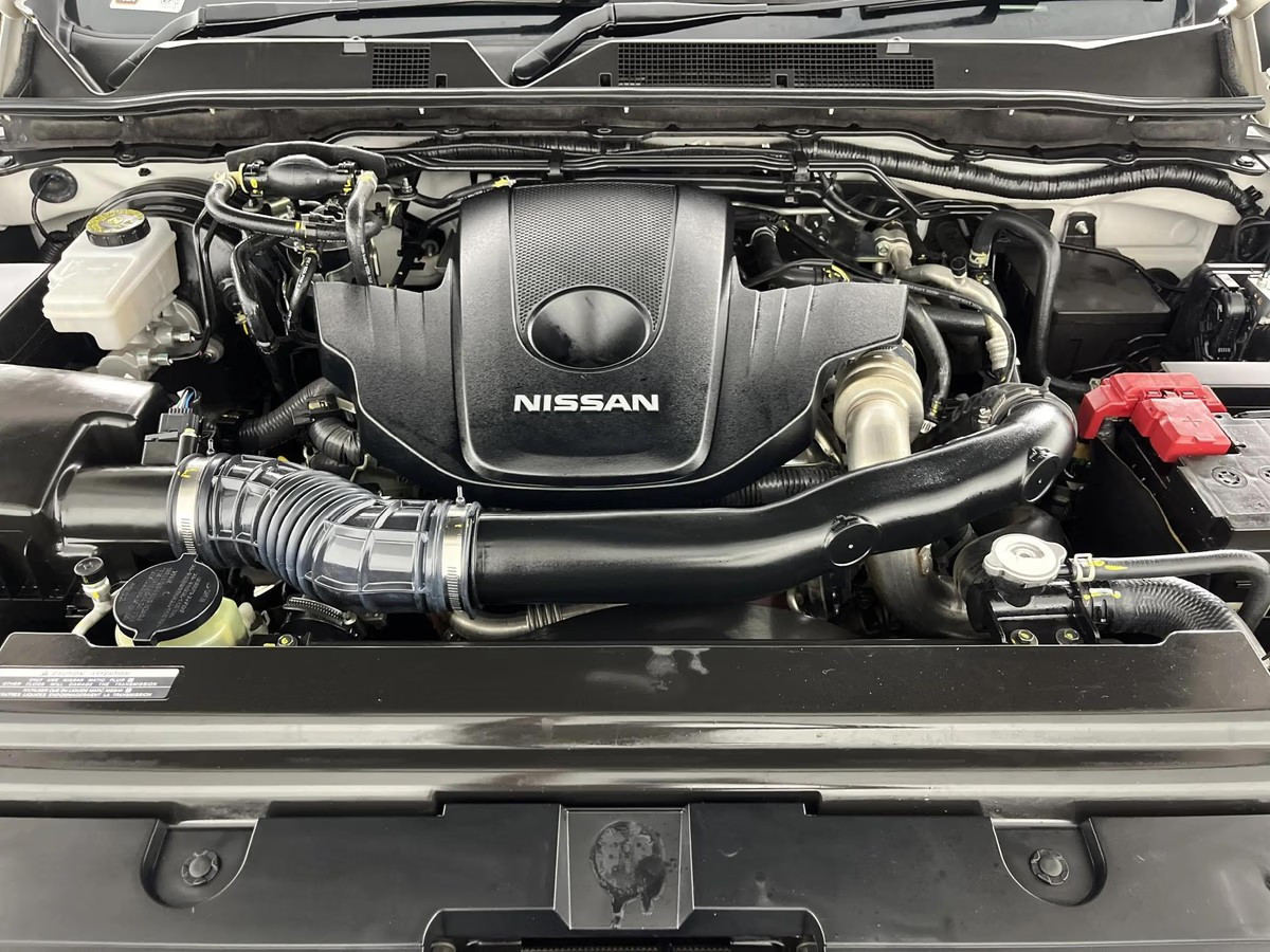 Nissan Navara 2022 (4)