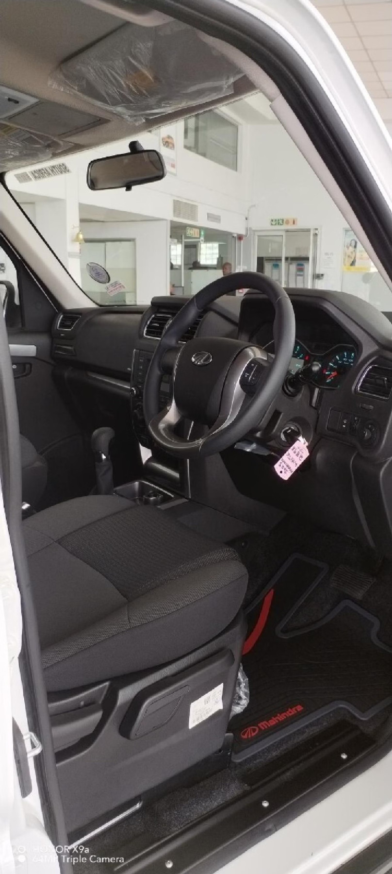 Mahindra Pik Up 2026 (7)