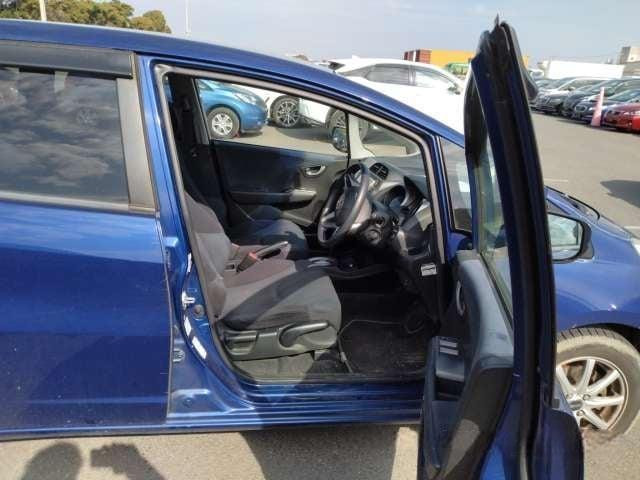 Honda Fit 2010 (4)