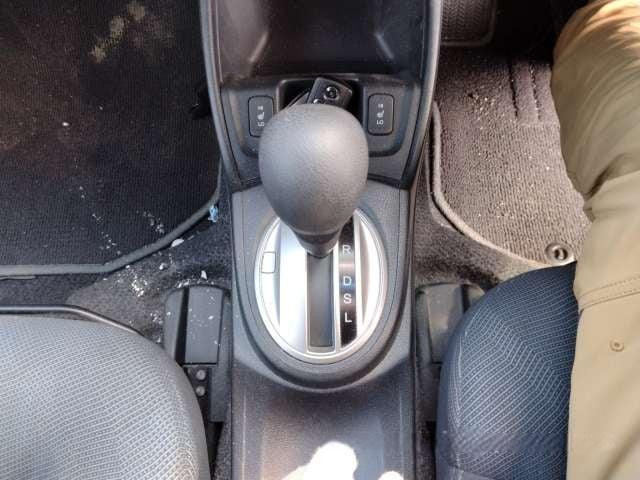 Honda Fit 2010 (9)