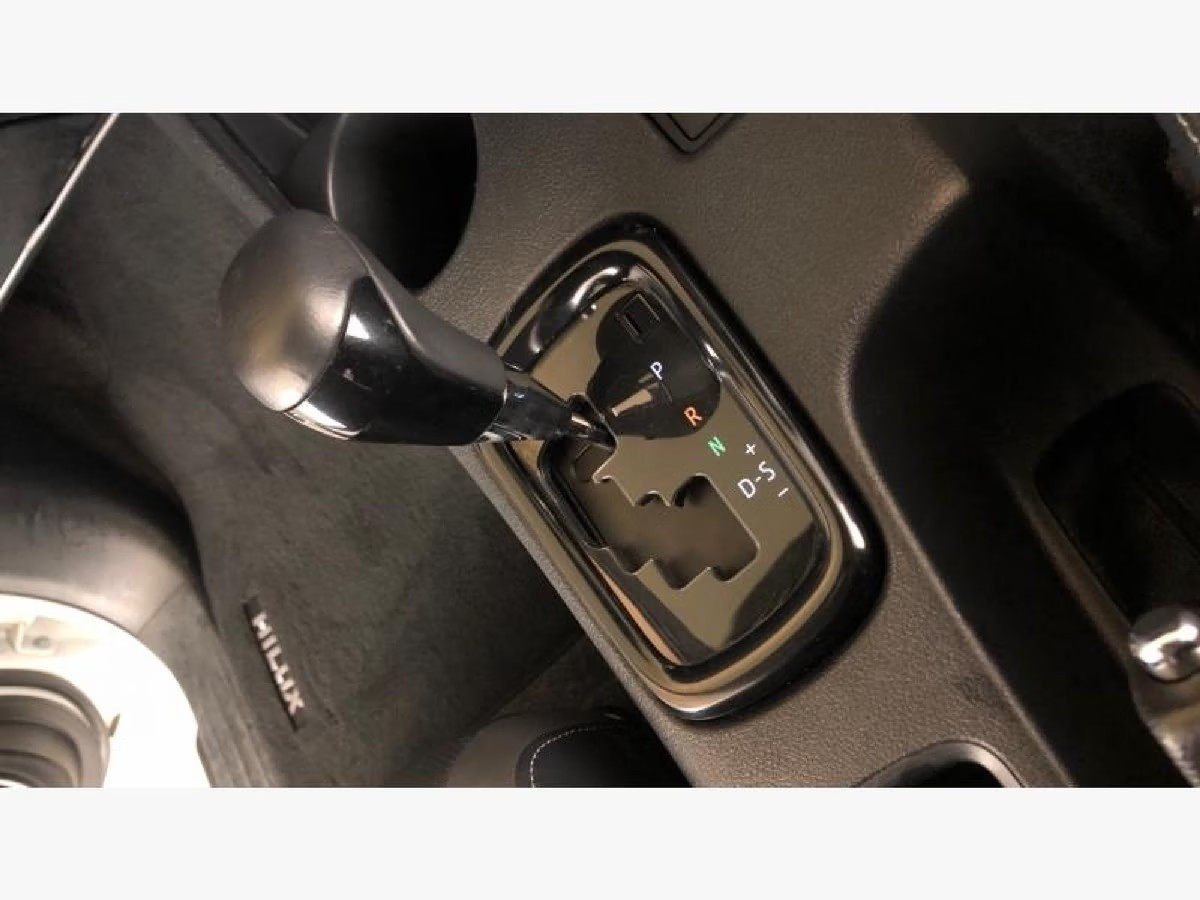 Toyota Hilux 2.8 GD-6 2025 (7)