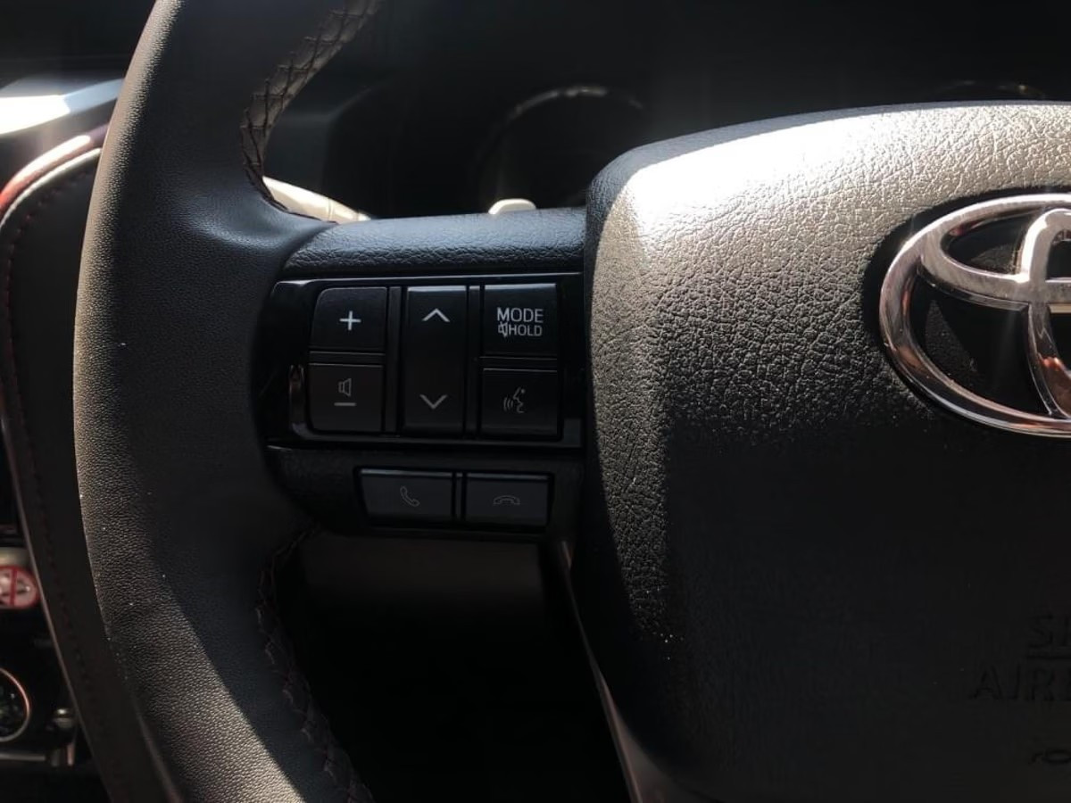 Toyota Fortuner 2025 (7)