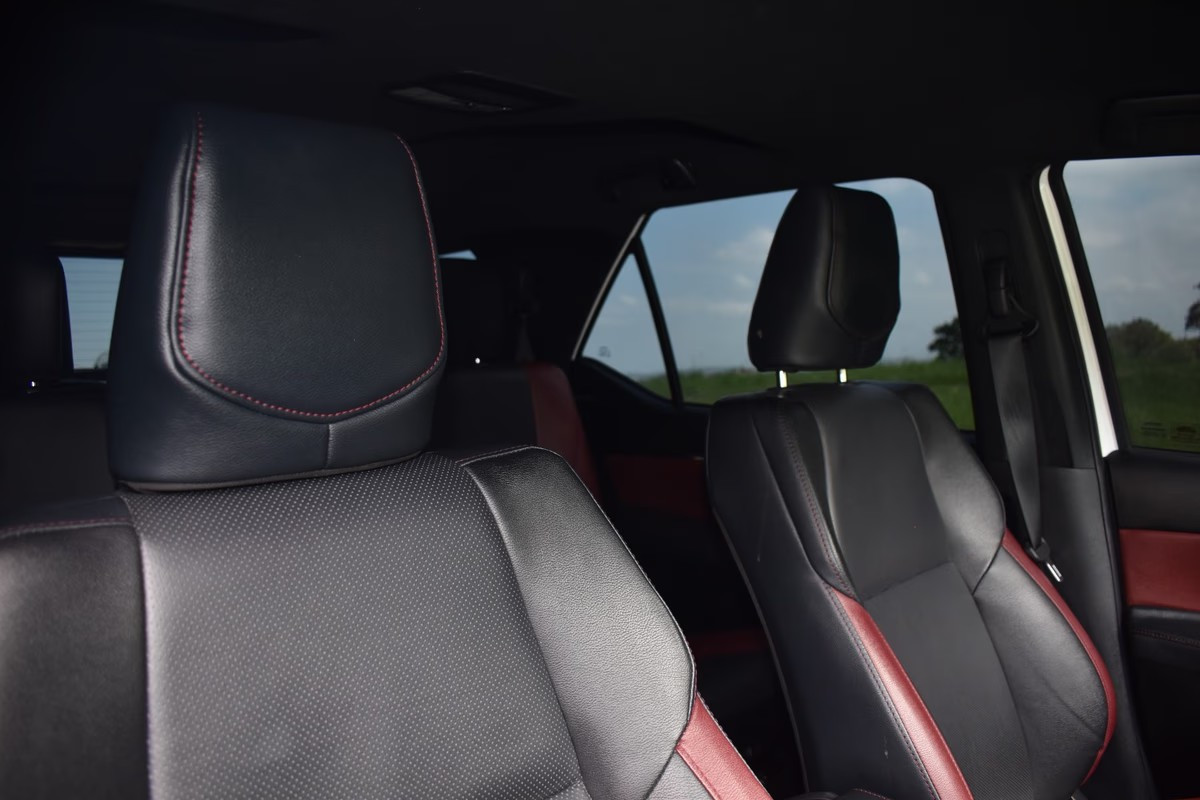 Toyota Fortuner 4x4 2025 (8)