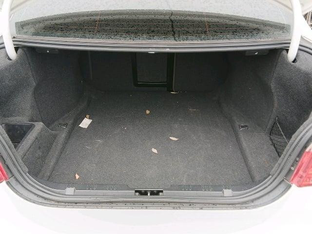 BMW 525i 2010 (7)