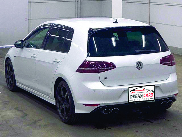 Volkswagen Golf 2015 (2)