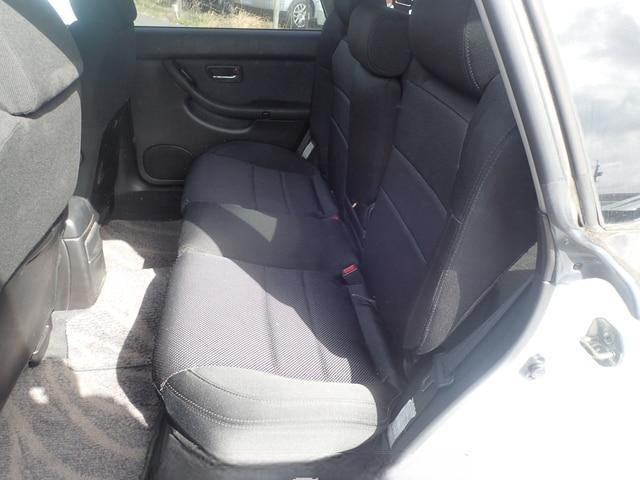 Subaru Legacy 2001 (7)