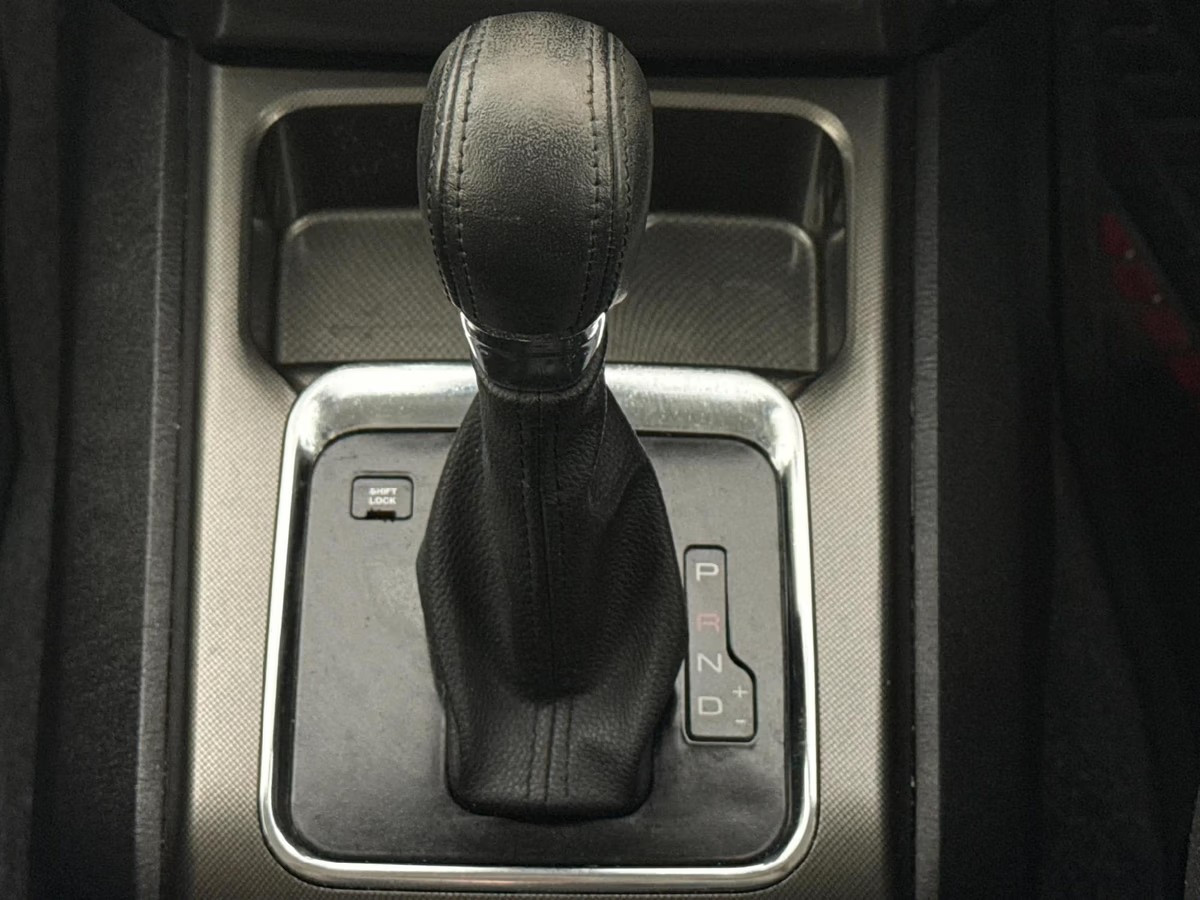 Mahindra Pik Up 2021 (9)