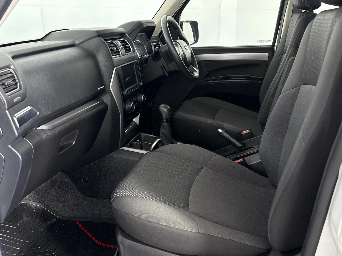 Mahindra Pik Up 2021 (7)