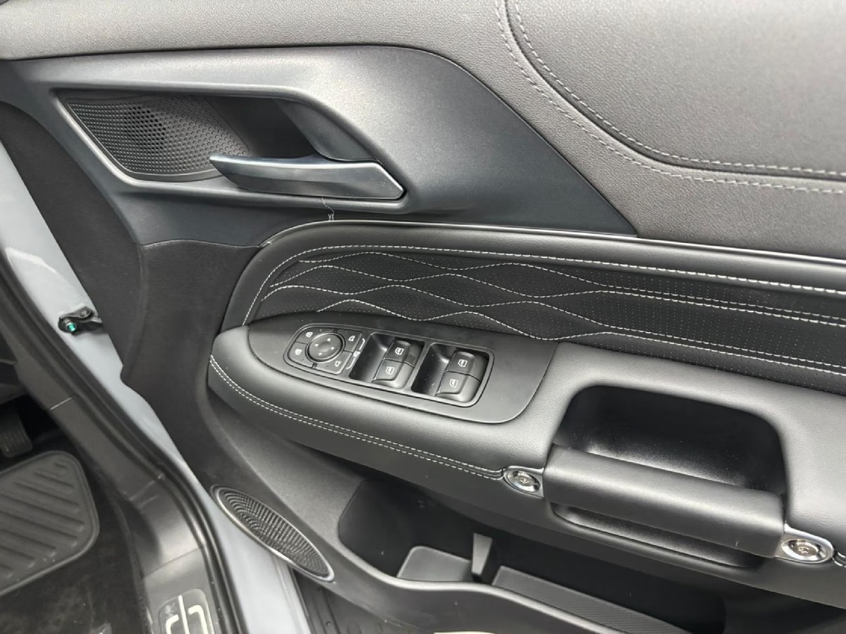 GWM Tank 300 2025 (10)