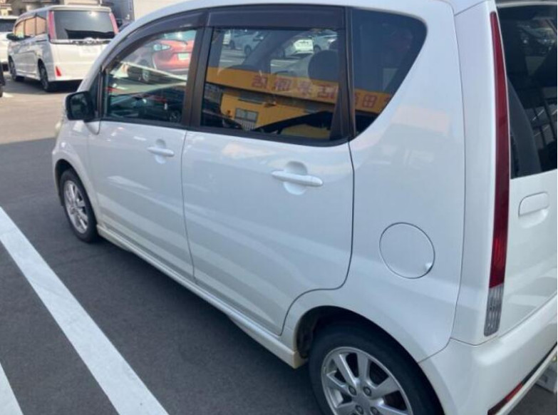 Daihatsu Move 2006 (2)