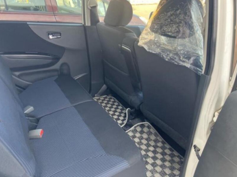 Daihatsu Move 2006 (7)