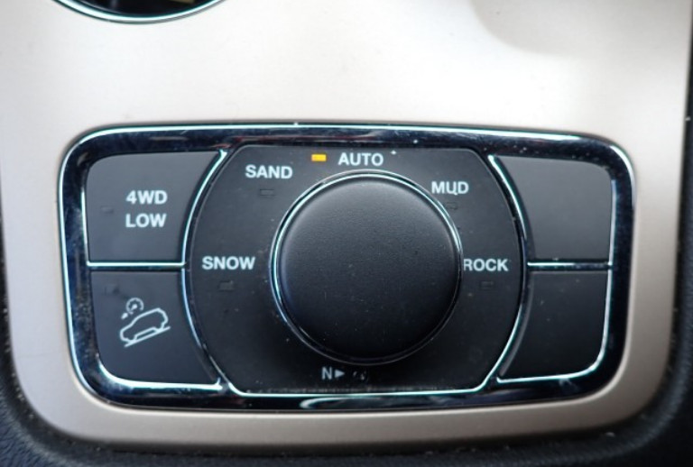 Jeep Grand Cherokee 2014 (10)