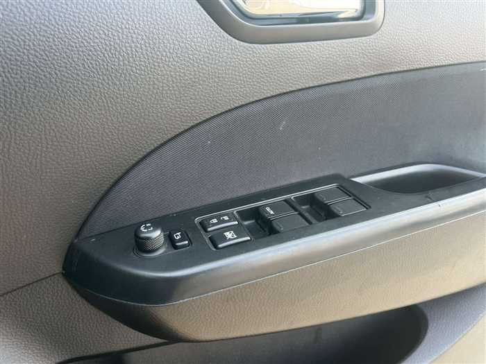 Suzuki Swift 2015 (9)