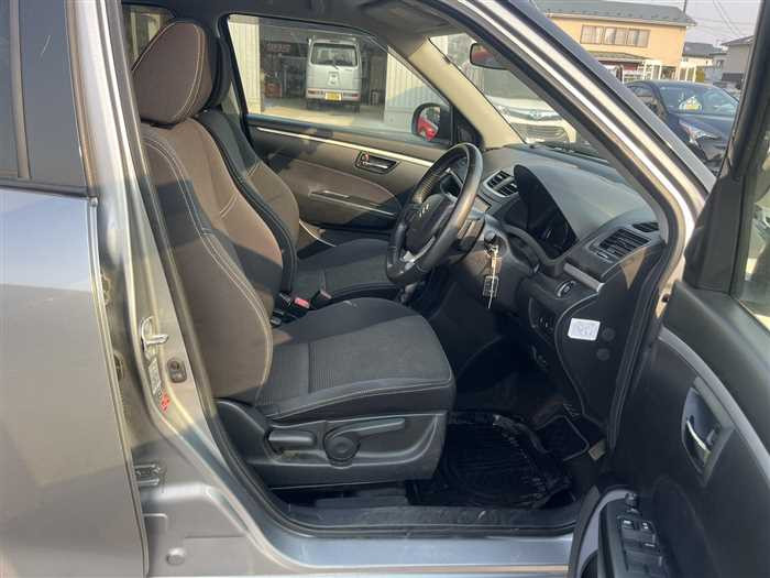 Suzuki Swift 2015 (4)