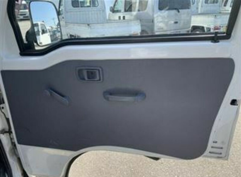 Daihatsu Hijet 2002 (9)