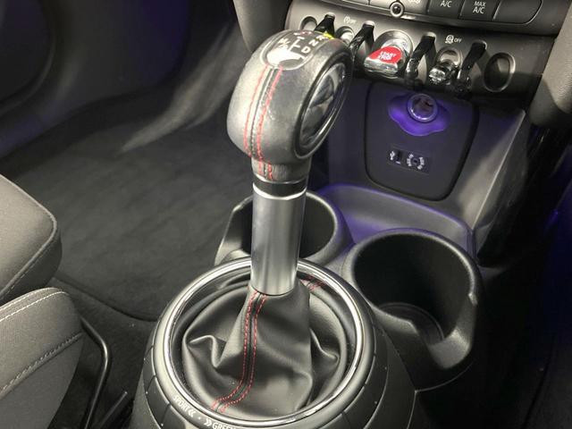 Mini Cooper S 2015 (9)