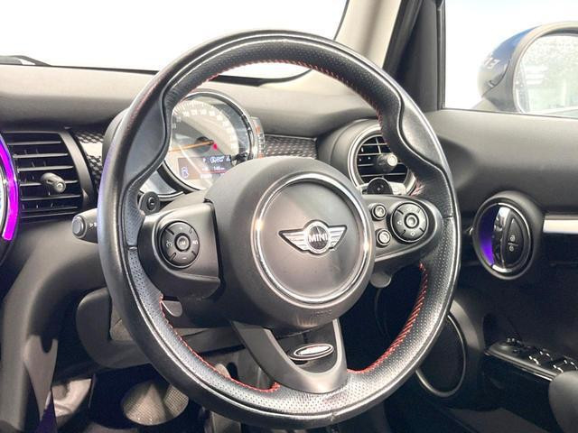 Mini Cooper S 2015 (8)