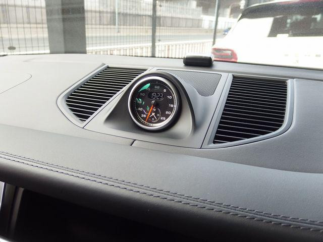 Porsche Macan Turbo 2015 (7)